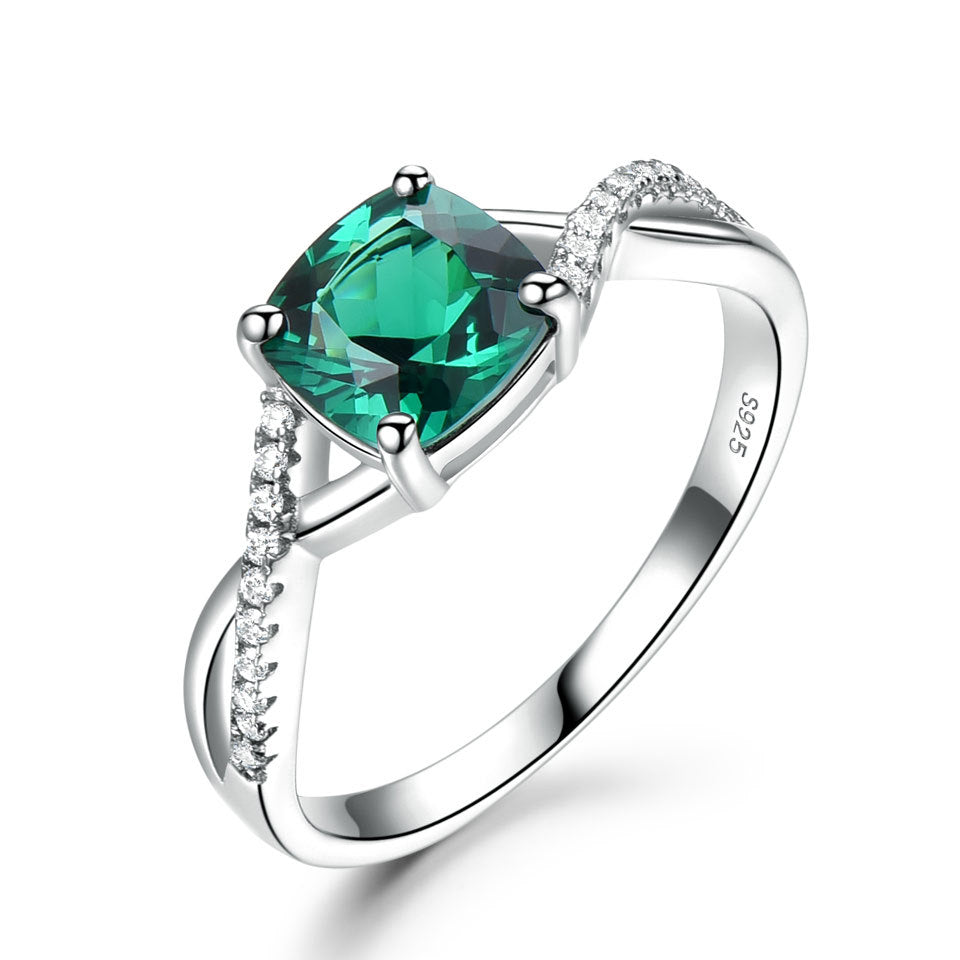 Philia Emerald Ring