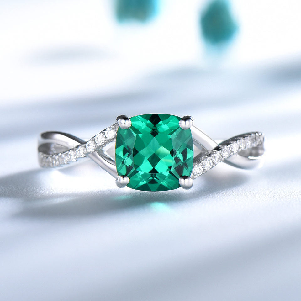 Philia Emerald Ring