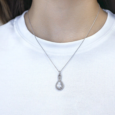 Roskva Deluxe Zircon Necklace